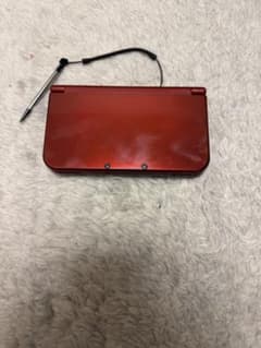 Newニンテンドー3DS LL メタリックレッドのサムネイル