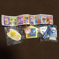 新品★いたずらいっぱいアンパンマン4のサムネイル