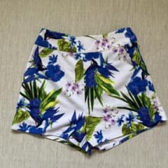 MURUA 花柄ショートパンツ 夏リゾートのサムネイル