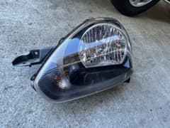 LA310S ミライース純正ヘッドライト 左のサムネイル
