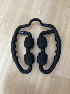 【値引き中】マッサージローラー