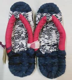 手ぬぐいを編んだ草履 [紺×白×ピンク]快適なルームシューズのサムネイル