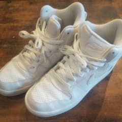 NIKE court borough midのサムネイル