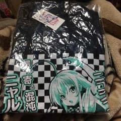 這いよれ！ニャル子さんTシャツにのサムネイル