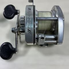 SHIMANO バンタム100マグキャスト ベイトリール 整理番号R100-3 SHIMANO バンタム100マグキャスト ベイトリール 整理番号R100-3 - メルカリ