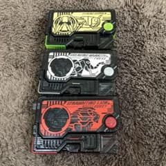 仮面ライダーゼロワン　プログライズキー3個セットのサムネイル