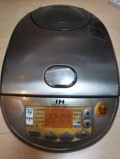 炊飯器ZOJIRUSHI NP-VD18-TA 10合炊きのサムネイル