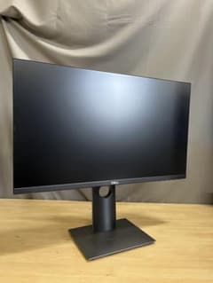 dell P2319H 23インチ液晶モニター 回転機能高さ角度調整 - メルカリ