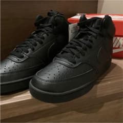 新品　未使用　NIKE ナイキ　メンズスニーカー　箱　タグ付きのサムネイル