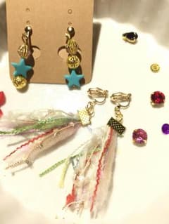 ゆらゆら引き揃え糸イヤリングのサムネイル