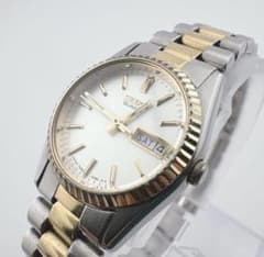 SEIKO セイコー クォーツ 7N83-0040 デイデイト コンビ 腕時計 SEIKO セイコー クォーツ 7N83-0040 デイデイト コンビ 腕時計 - メルカリ