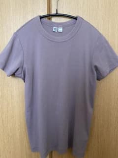 ユニクロ Tシャツのサムネイル