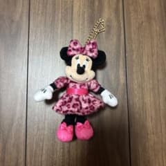 ミニーちゃん　ヒョウ柄　ぬいぐるみチャーム　ピンクのサムネイル