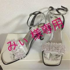 新品 未使用☆PECHINCHAR☆ビーズサンダルのサムネイル