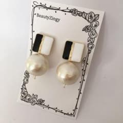 ハンドメイドピアス　バイカラー　× 大粒　コットンパールのサムネイル