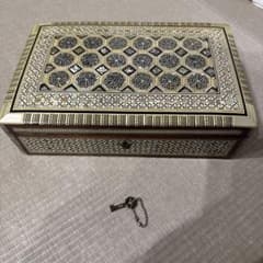 アンティーク ○木彫 螺鈿 らでん細工 宝石箱 小物入れ 鍵付 - メルカリ