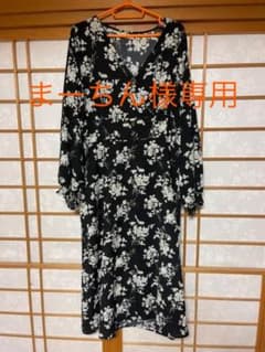 花柄ワンピース ロングワンピースのサムネイル