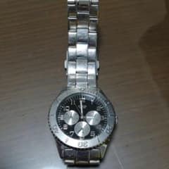 GUESS　腕時計のサムネイル