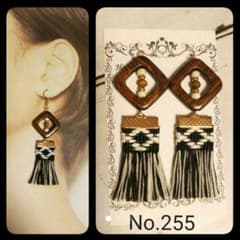 No.255 ウッド☆オルテガフリンジピアス・イヤリングのサムネイル