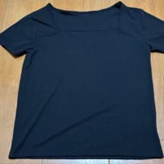 グレイル　半袖スクエアネックTシャツ　黒のサムネイル