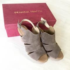 ミルク様専用☆ほぼ未使用☆美品☆秋色ベージュサンダル＊オリエンタルトラフィックのサムネイル
