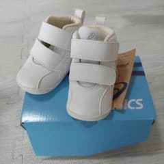 k様♪お値下げ　asics ファーストシューズ ホワイト　12cmのサムネイル