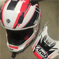 アライ ヘルメットのサムネイル
