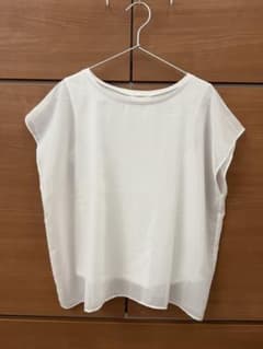 GU シアーデザインTシャツ　Mサイズのサムネイル