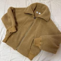 ユニクロユー　UNIQLO ブルゾン　アウター　ボアフリースブルゾンのサムネイル