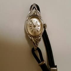 [あやころ様専用]BULOVA 手巻き時計　中古品のサムネイル