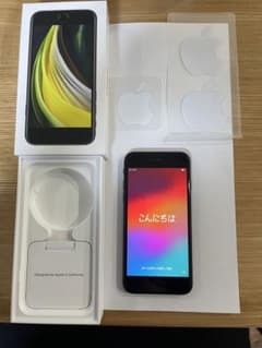 iPhone SE 第2世代 (SE2) ブラック 128 GB SIMフリーのサムネイル
