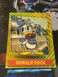 7/18限定値下】Topps Disney NEON ドナルドダック MSSP - メルカリ