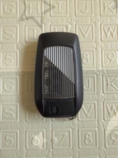 トヨタ ハリアー 80系 パワーバックドア　スマートキー スペアキーのサムネイル