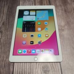 iPad 第6世代 32GB SIMフリー バッテリー91% - メルカリ