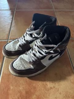 NIKE AIR JORDAN 1 RETRO HIGH OGのサムネイル