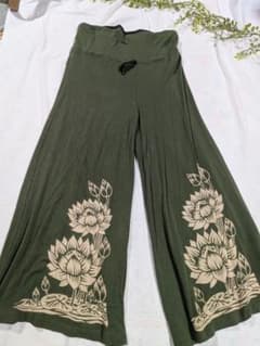 新品アジアン蓮の花プリント ワイドパンツ オリーブグリーンウエストゴムのサムネイル