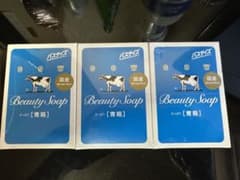 牛乳石鹸 カウブランド 青箱 さっぱり 130gのサムネイル