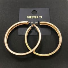 【新品】forever21 フープピアスのサムネイル