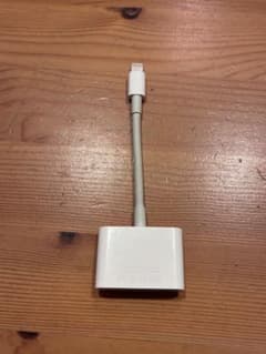 ベ*ー様 Apple 純正ライトニングケーブル HDMI 変換アダプタ　A143のサムネイル