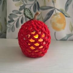 【ハンドメイド】温かみのある光が灯る♪りんごのランプシェード(LEDライト付き)のサムネイル