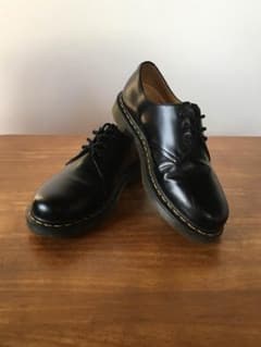 Dr.Martens 3ホールのサムネイル
