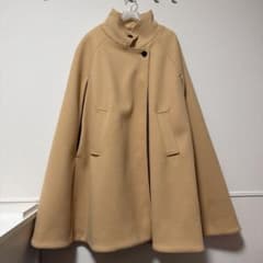 【ほぼ未使用】URBAN RESEARCH スタンドカラーケープコートのサムネイル