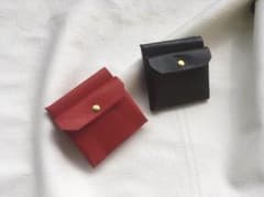 スタイリッシュ財布 leather　half　wallet 栃木レザーのサムネイル