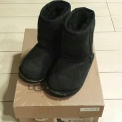 candy様専用。UGG kidsのサムネイル