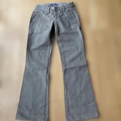 BURBERRY BLUE LABEL ブーツカットデニム グレーのサムネイル