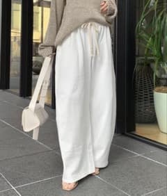 ドロストスウェットパンツ　ホワイトのサムネイル