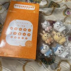 【値下中】ちいかわ　豪華版　DVDBlu-ray　特典　フロッキーフィギュア6体のサムネイル