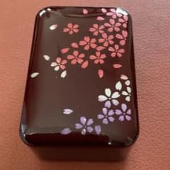 玉虫塗　桜柄 漆器 小物入れのサムネイル