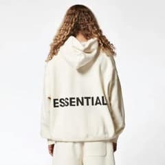 FOG ESSENTIALS クリーム色　パーカー　※本日のみ　即購入可のサムネイル