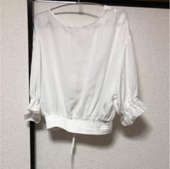 ブラウスのサムネイル